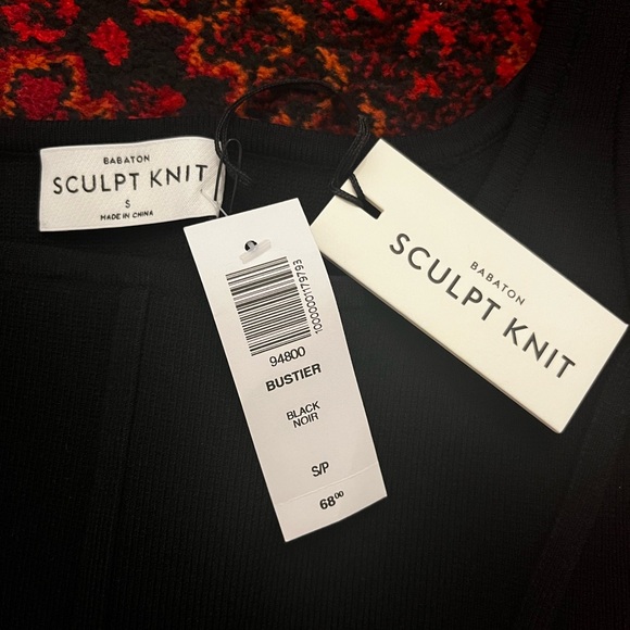 Aritzia/Babaton sculpt knit tank - Picture 3 of 3